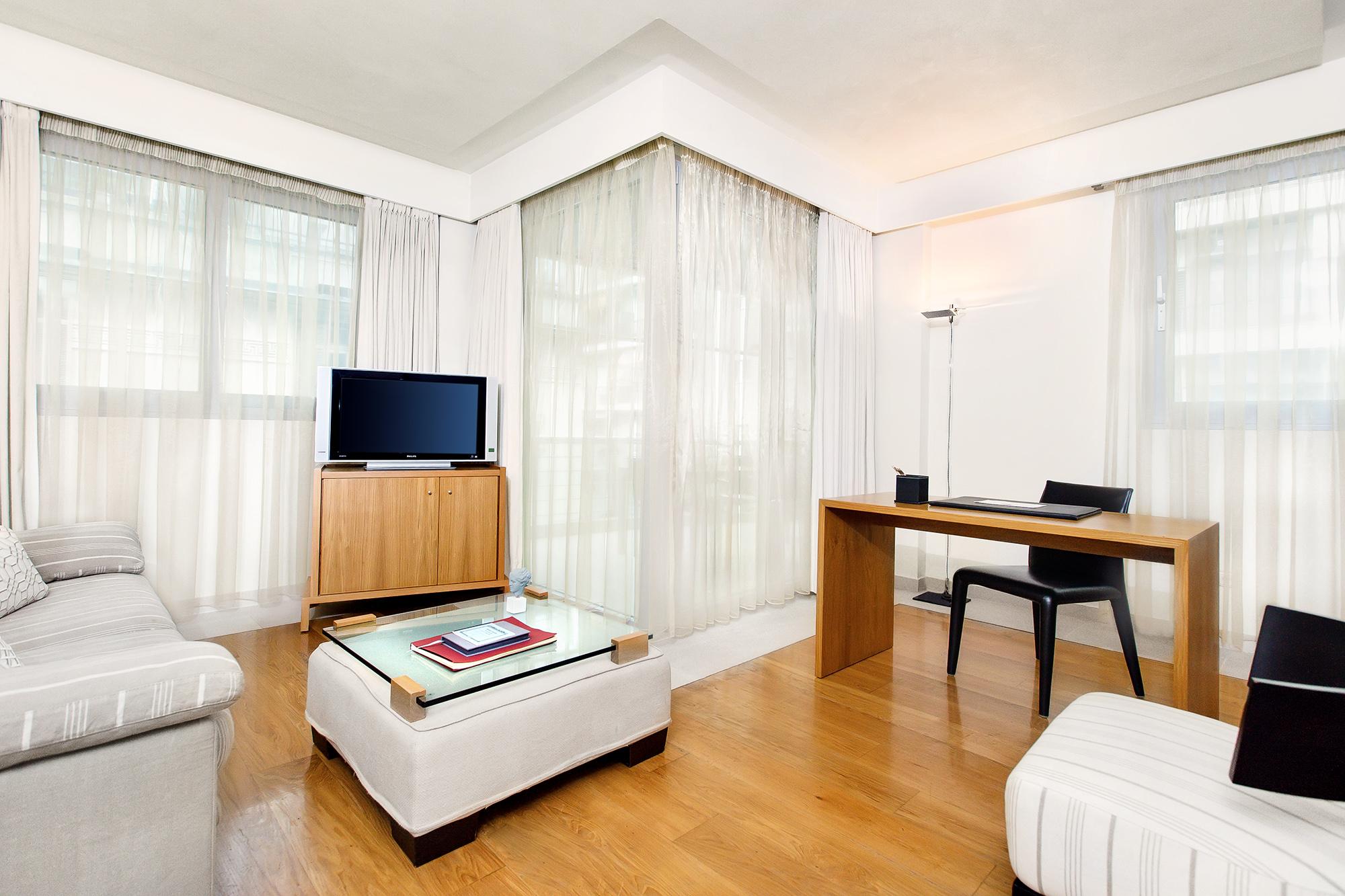 Otel Daios Luxury Living 5*